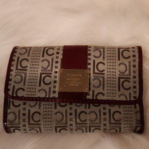 LIZ CLAIBORNE BROWN/Red ALLOVER LC LOGO CANVAS TRIFOLD WALLET